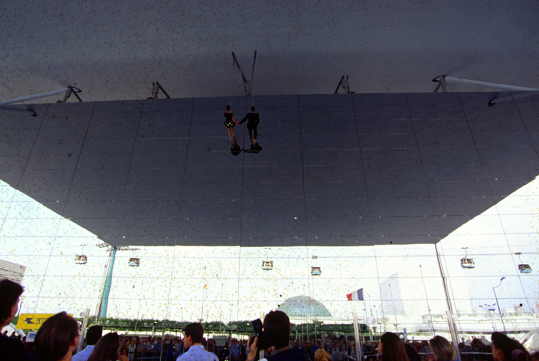 Pigeons &agrave; la tomb&eacute;e d'&eacute;chalotes, 1992
